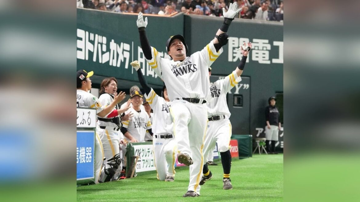 ソフトバンク山川穂高の4号3ランで舜平大から大量8点目！本拠地「どすこい」はフルサイズ披露