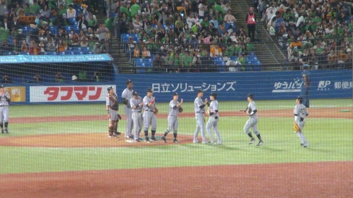 読売ジャイアンツ バルドナード 9回裏ノーアウト1・3塁を1点に抑えセーブ 巨人勝利し単独首位 ヤクルト 3 – 4 巨人 2024年5月11日(土) 読売ジャイアンツ バルドナード 9回裏ノーアウト1・3塁を1点に抑えセーブ 巨人勝利し単独首位 ヤクルト 3 - 4 巨人 2024年5月11日(土)