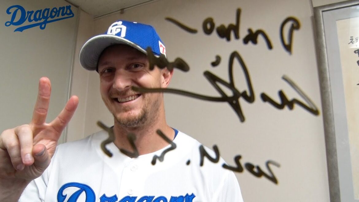 Chunichi-Dragons: 【#一緒にどらほー】新企画スタート!お見逃しなく👀来日初HR #ディカーソン 選手と歓喜の共有🎉 #Dragons_Inside 【#一緒にどらほー】新企画スタート!お見逃しなく👀来日初HR #ディカーソン 選手と歓喜の共有🎉 #Dragons_Inside