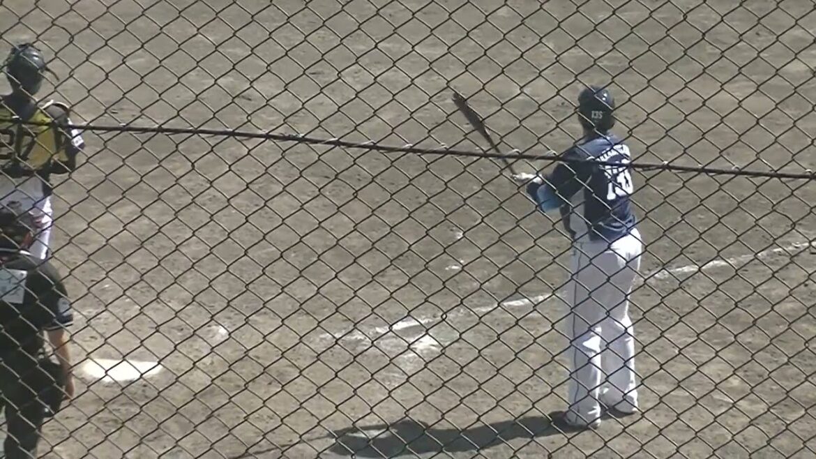 仲三河優太 センター前ヒット 仲三河優太 センター前ヒット