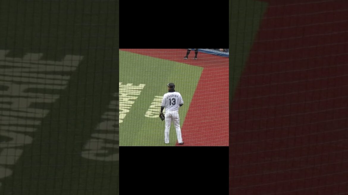 平沢大河が途中出場の準備中　千葉ロッテマリーンズ対ソフトバンクホークス2024年3月8日 #baseball #プロ野球