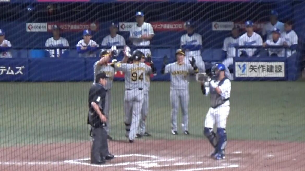 【４番の一発】阪神タイガース・原口文仁の第１号３ランホームラン～六甲おろし＠バンテリンドーム