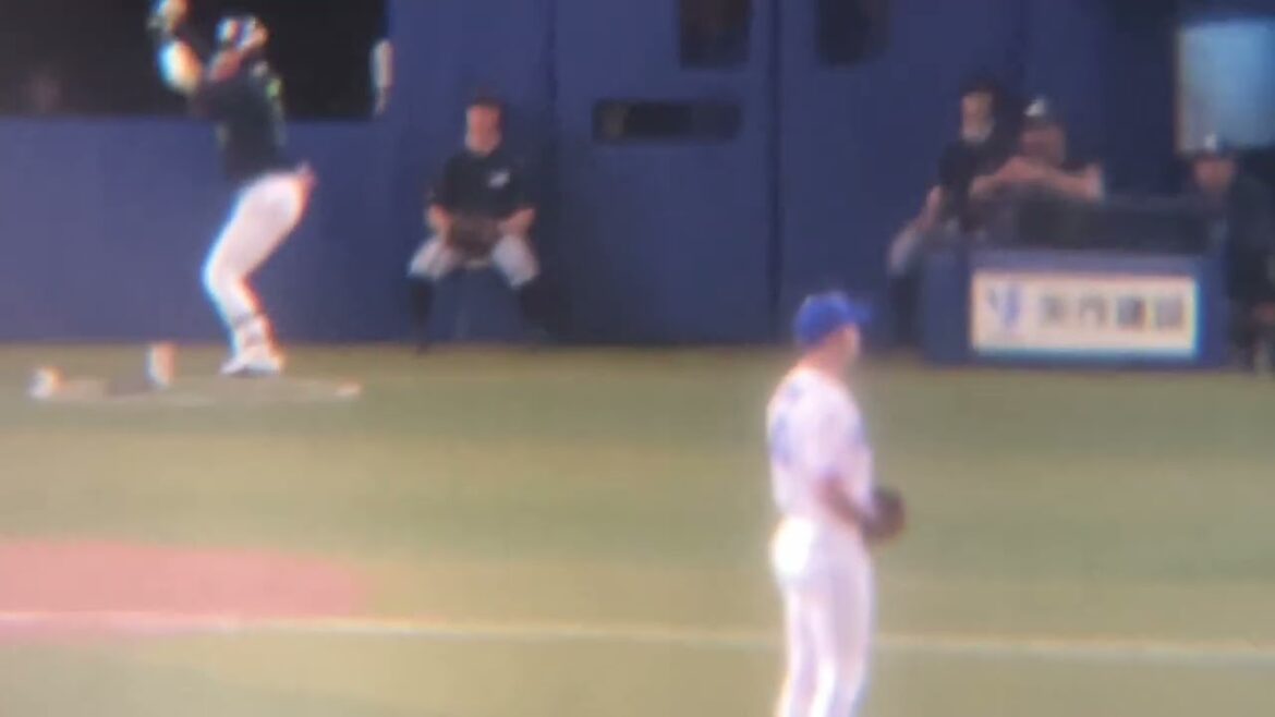 ピンチの場面で登場し三振で火消しする勝野(2024/5/26)