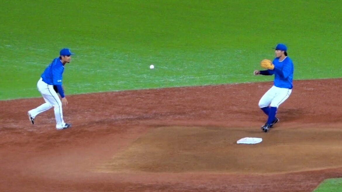 ナイスポジショニング！大和！知野！オースティン！6-4-3ゲッツー！2024/05/23 横浜DeNAベイスターズ ダブルプレー