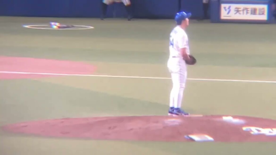 見事なパーフェクトピッチングを披露する藤嶋(2024/5/26)