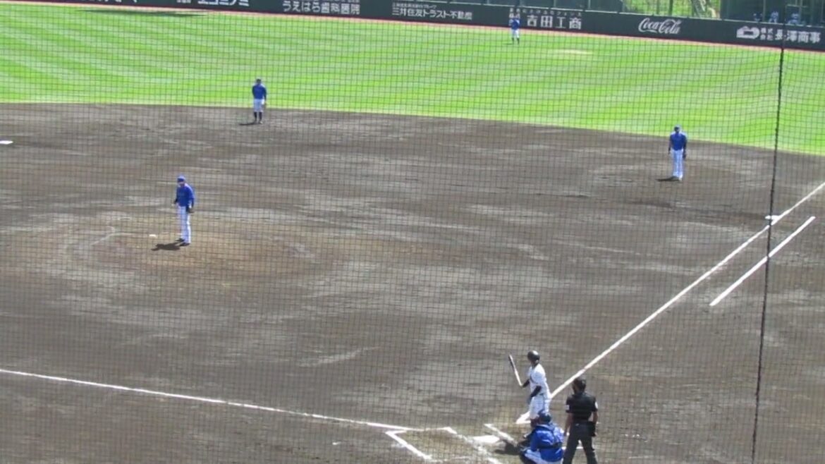 松原聖弥ストレートのファオボールで出塁（読売ジャイアンツ対 横浜DeNAベイスターズ2024年5月10日）