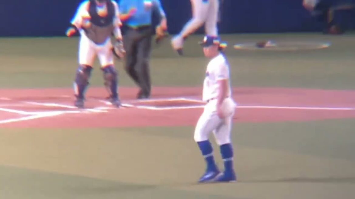 ピンチの場面を抑える小笠原慎之介(2024/5/29)