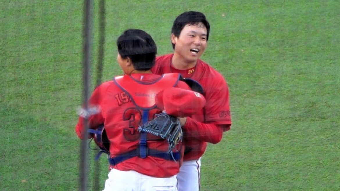 プロ通算100セーブ！栗林良吏が締めて勝利のハイタッチ！石原とハグ！ 広島東洋カープ 2024/05/26 ハイライト