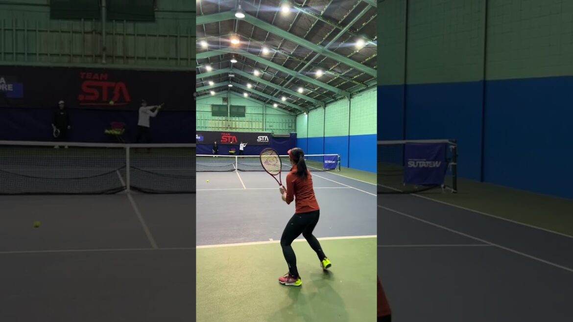 かっこよすぎる左利きフォアハンド【#shorts】