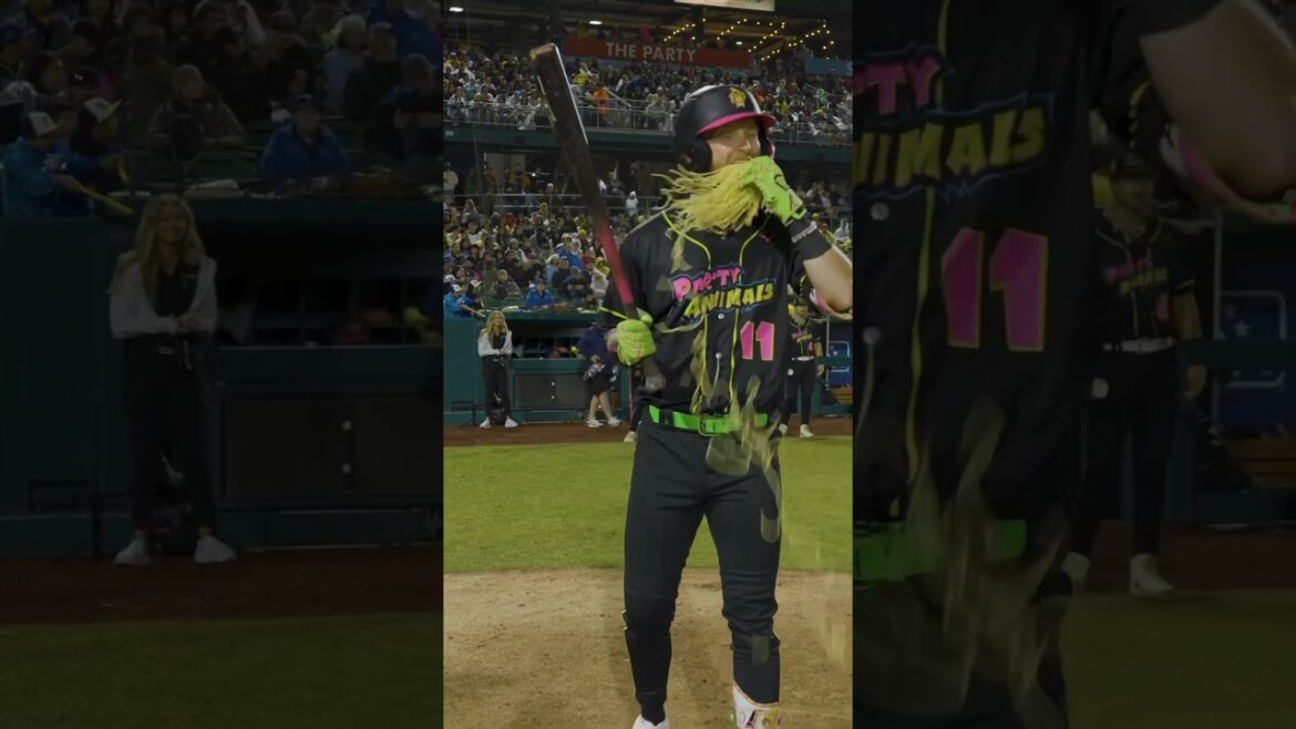 Eating Spaghetti During the Game #bananaball #savannahbananas #partyanimal #spaghetti #baseball #mlb