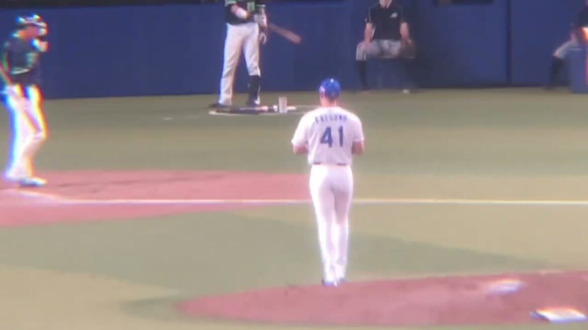 1500本安打がかかつた山田哲人をショートゴロに打ち取る勝野(2024/5/26) 1500本安打がかかつた山田哲人をショートゴロに打ち取る勝野(2024/5/26)