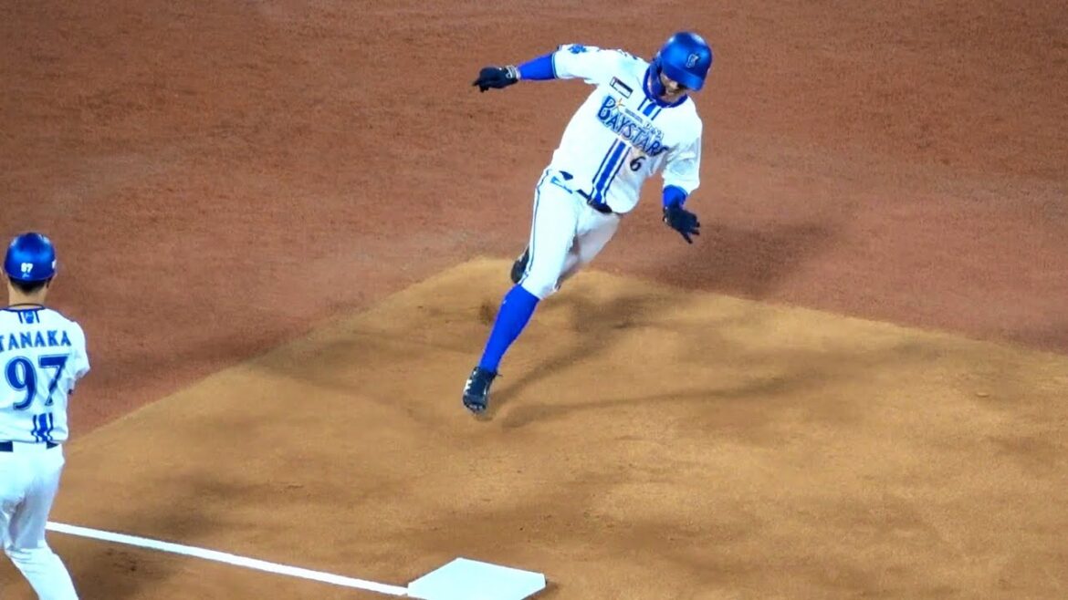 爆速の森敬斗がスタートを切っている！1アウト1塁から余裕の生還！オースティンタイムリーヒットで同点！2024/05/30 横浜DeNAベイスターズ