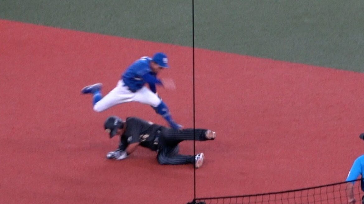 挟殺プレーでオリックス・頓宮と交錯してしまうも、前回り受身で衝撃をうまく逃した身体能力お化けのドラゴンズ・田中