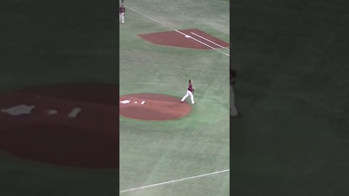 【球エグい！】帽子落としながら梶谷隆幸を三振 荘司 康誠（2024年3月22日 読売ジャイアンツ対 楽天ゴールデンイーグルス）