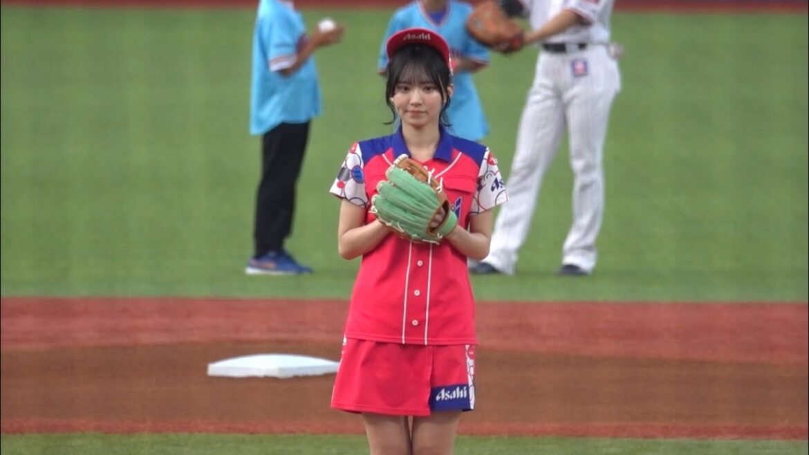可愛すぎる！ビールの売り子さんによる始球式 2024/06/05 東京ヤクルトスワローズvs西武ライオンズ 神宮球場