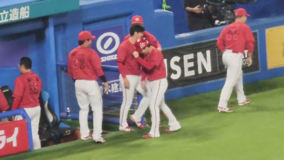 4点差を追いついた！菊池涼介の同点タイムリー！