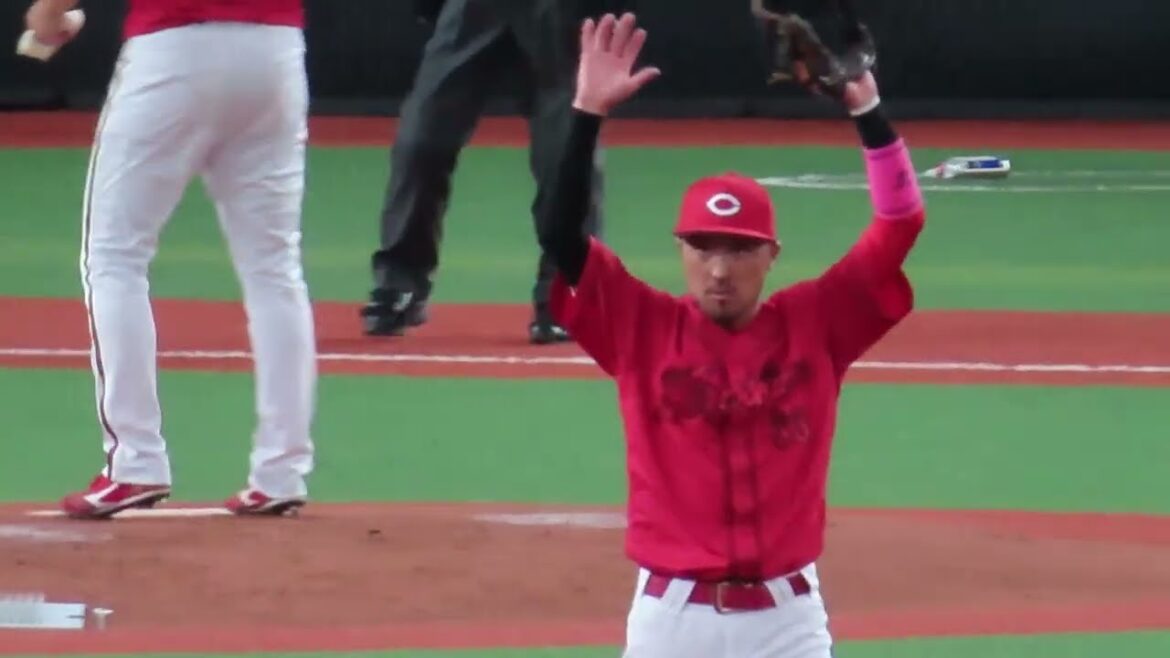 カープ菊池涼介 先制ソロホームラン❗⇒外野ビジターからいいぞ❗いいぞ❗コール👍️ (撮影途中からですいませんf(^_^;) カープ菊池涼介 先制ソロホームラン❗⇒外野ビジターからいいぞ❗いいぞ❗コール👍️ (撮影途中からですいませんf(^_^;)