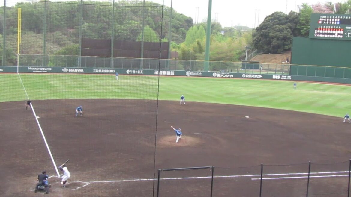 松原聖弥をセンターフライに打ち取る鍵谷陽平＜読売ジャイアンツ 対 日本ハムファイターズ 2024年4月18日＞