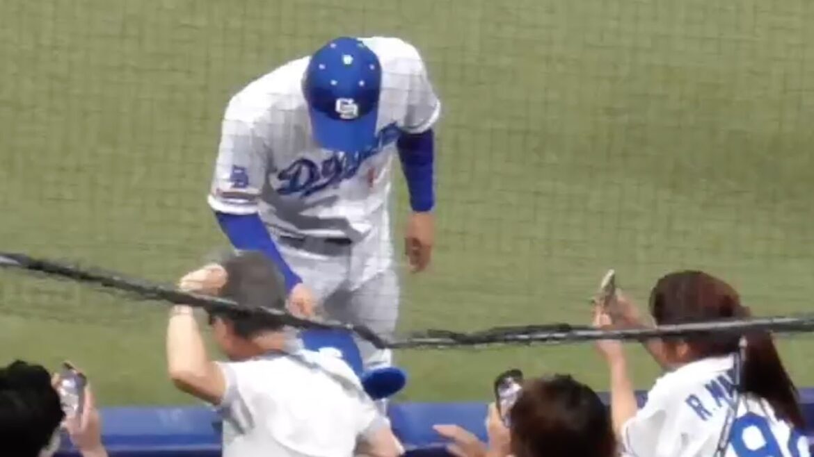 今日のヒーロー柳裕也 ビシエド 加藤匠馬がドームを一周　柳裕也はドアラ耳のちびっ子にペンライトをプレゼント　中日ドラゴンズVS福岡ソフトバンクホークス　2024/06/06