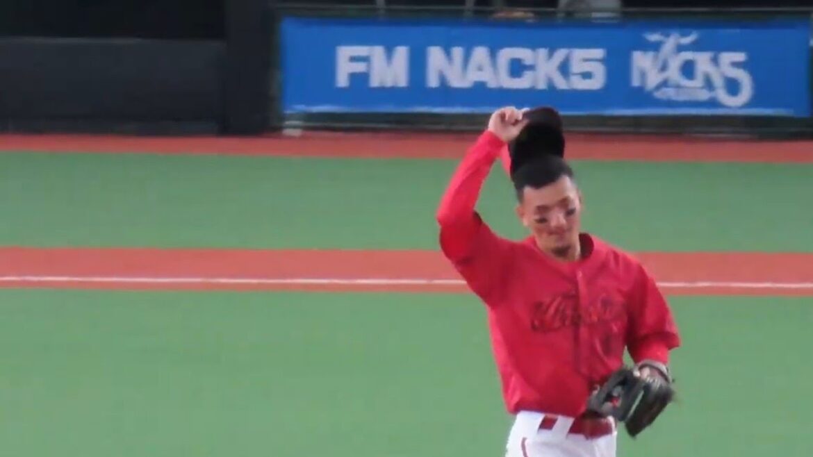 カープ矢野　4回先制タイムリーヒット❗⇒いいぞ❗いいぞ❗矢野コール👍️