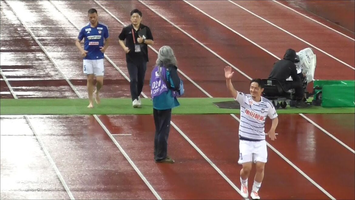 加藤大、新潟サポに挨拶　舞行龍ジェームズ・島田譲、長崎サポに挨拶＆高木ＣＲＯ・飯尾とも談笑　Ⅴ・ファーレン長崎ＶＳアルビレックス新潟　ルヴァンカップ　プレーオフラウンド第２戦　トラスタ20240609