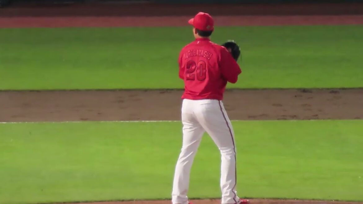 カープ栗林良吏 9回登板 セカンドゴロ⇒三振⇒秋山ナイスキャッチ　3人で抑えた❗💪