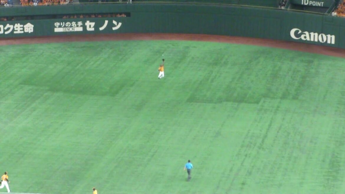 オリックス 西野真弘 スリーベースヒット ヘルナンデスが後逸　巨人 vs オリックス　2024年6月7日(金)　東京ドーム