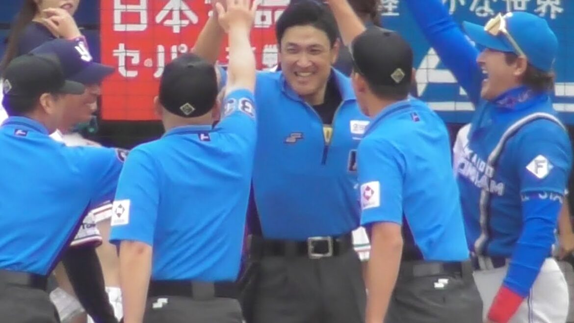 新庄監督の提案で審判・高津監督と団結して盛り上がる神宮球場