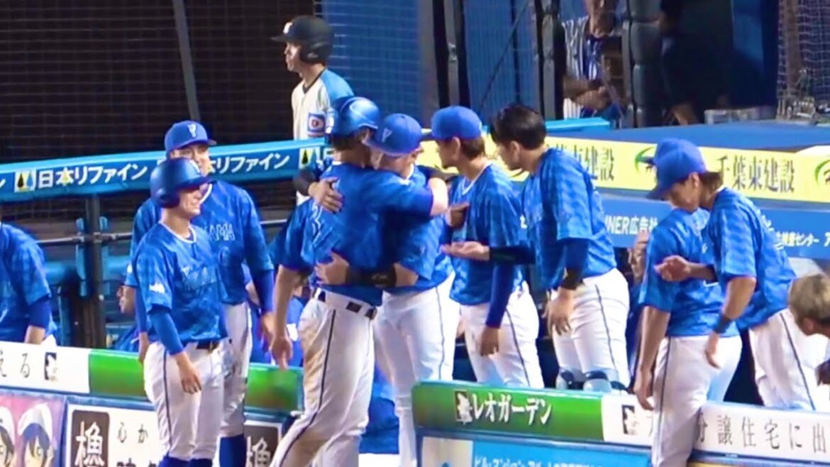 ダメ押し２ランでお祭り騒ぎ！ 戸柱との熱い抱擁でオースティン６号２ランホームラン！ 横浜DeNAベイスターズ 2024/6/12