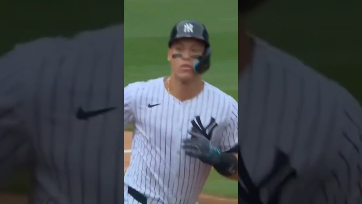 AARON JUDGE LE CONECTO ENORME JONRON A LUIS CASTILLO