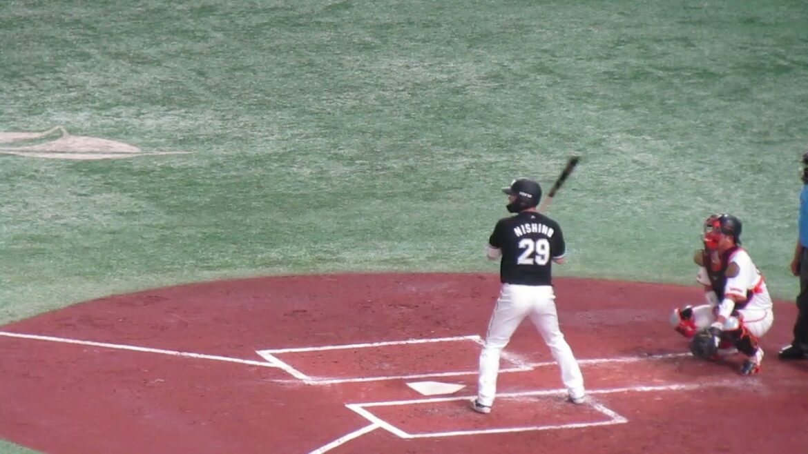 マリーンズ西野勇士のバッティングフォーム＜読売ジャイアンツ対 千葉ロッテマリーンズ2024年6月6日＞