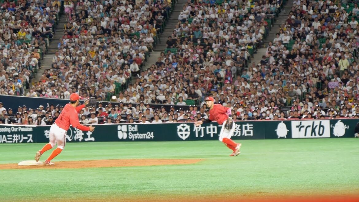 菊池・矢野の二遊間で併殺完成