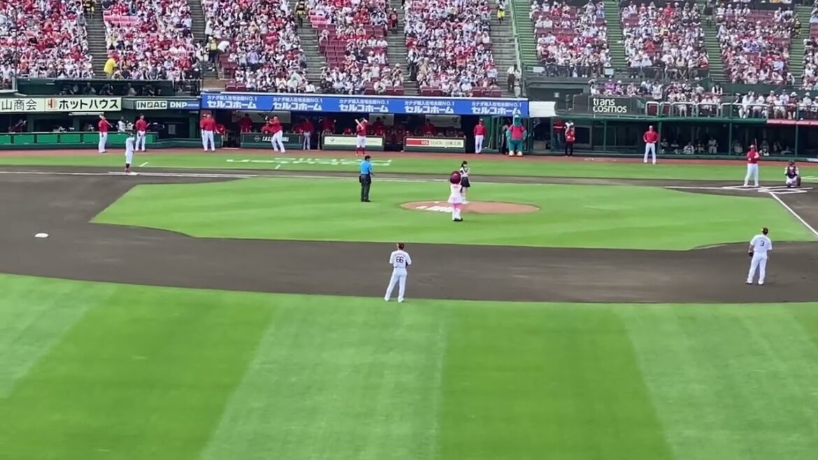 【クボ・クボ・クボシオリ・・・・】久保史緒里さん始球式レフスタからのサプライズコール