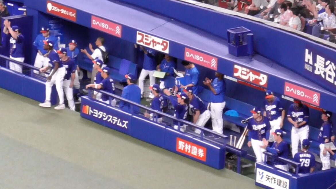 勝利の瞬間のドラゴンズベンチ　松山晋也が誕生日に笑顔の勝利　同期の田中幹也とともに嬉しそう　宇佐見と幹也はいつものご挨拶　中日ドラゴンズVS広島東洋カープ　2024/06/23