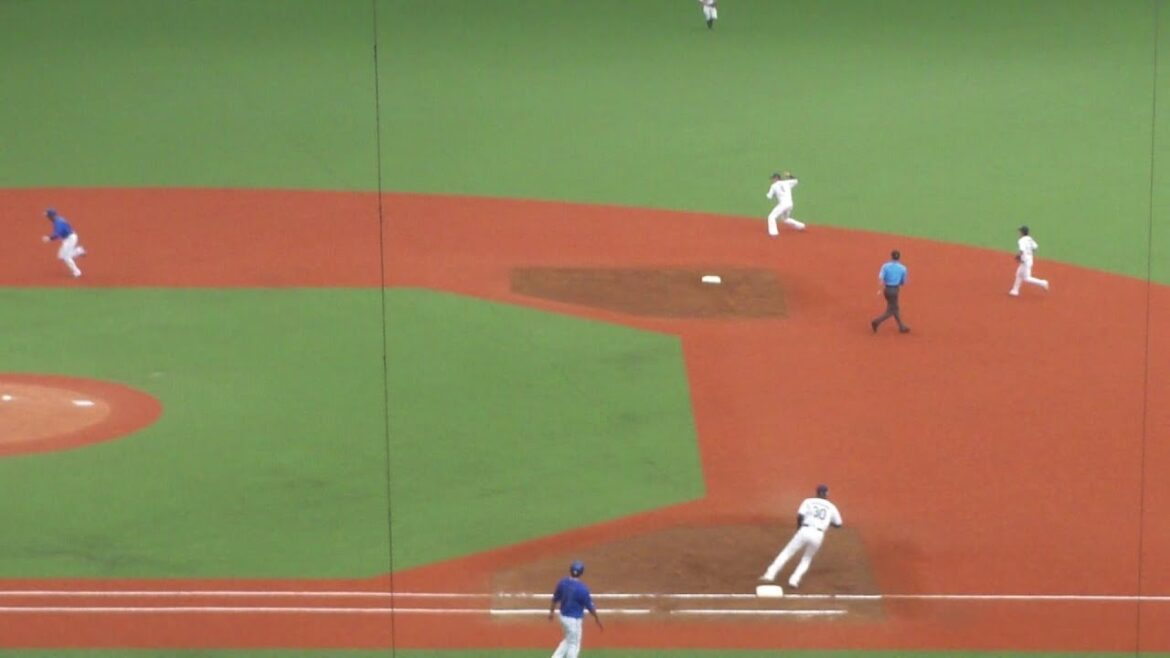 西武 源田壮亮 3塁ホースアウトでナイスプレー　西武 vs DeNA　2024年6月16日(日) ベルーナドーム