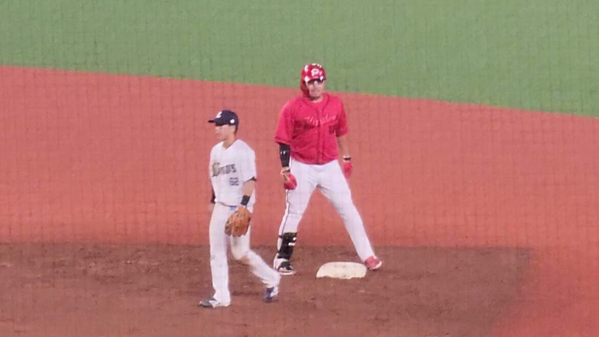 松山竜平のタイムリー2ベース！カープ追加点！