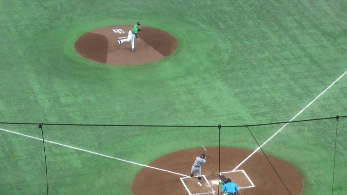 巨人 岡本和真 タイムリーツーベースヒット　巨人 vs ヤクルト　2024年6月23日(日) 東京ドーム