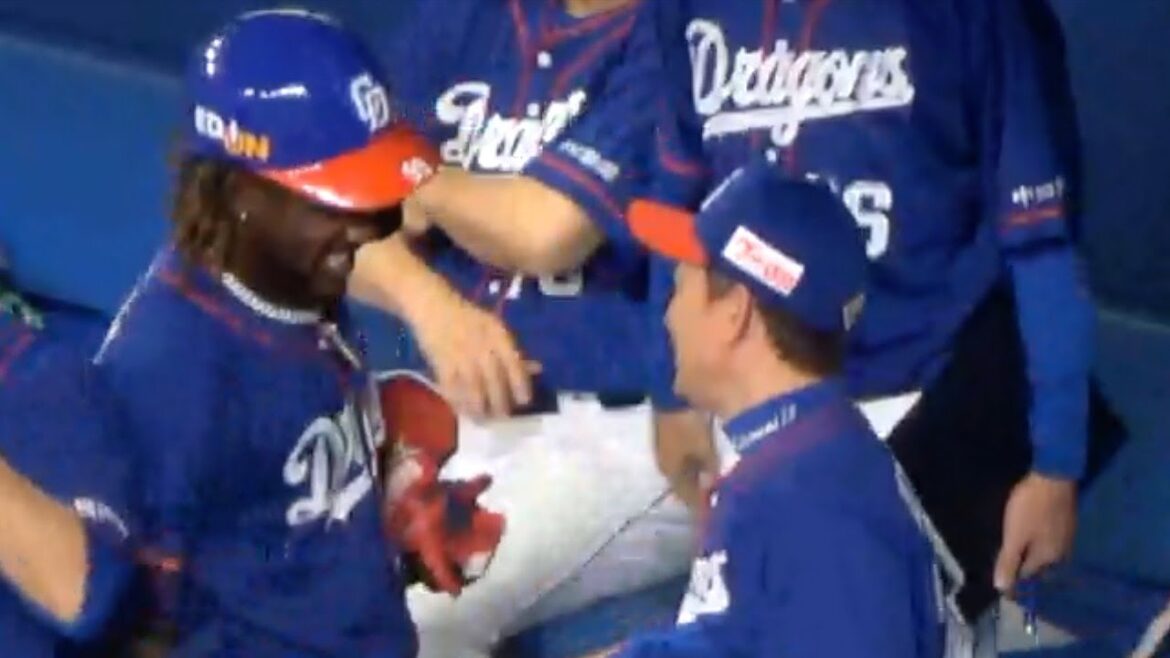 【ノーカット】8回裏の攻撃　山本泰寛四球→岡林勇希送りバント→カリステの勝ち越しタイムリー　ベンチで立浪監督から声を掛けられるカリステ　中日ドラゴンズVS広島東洋カープ　2024/06/23