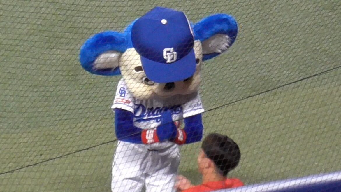 ドアラ復活！登場一番に挨拶に行ったのは心配してくれていた小園海斗　中日ドラゴンズVS広島東洋カープ　2024/06/21