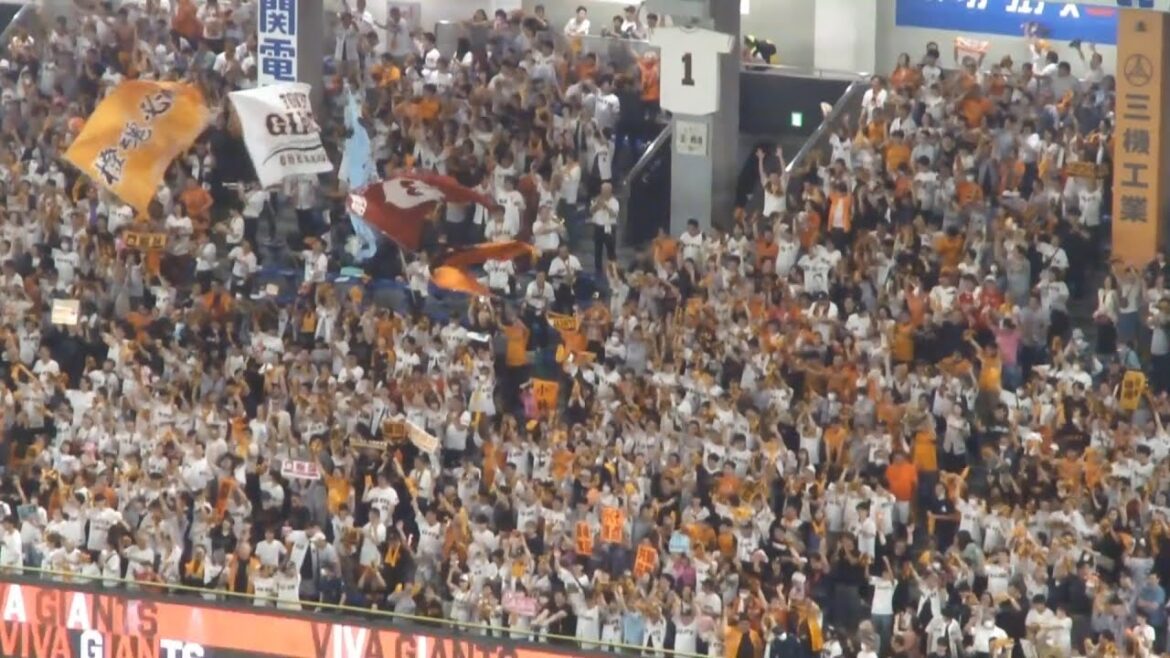 読売ジャイアンツ 1回裏 一挙3点の攻撃　岡本和真・若林楽人のタイムリーヒット、小林誠司のタイムリーツーベースヒットなど　巨人 vs 広島　2024年6月30日(日) 東京ドーム