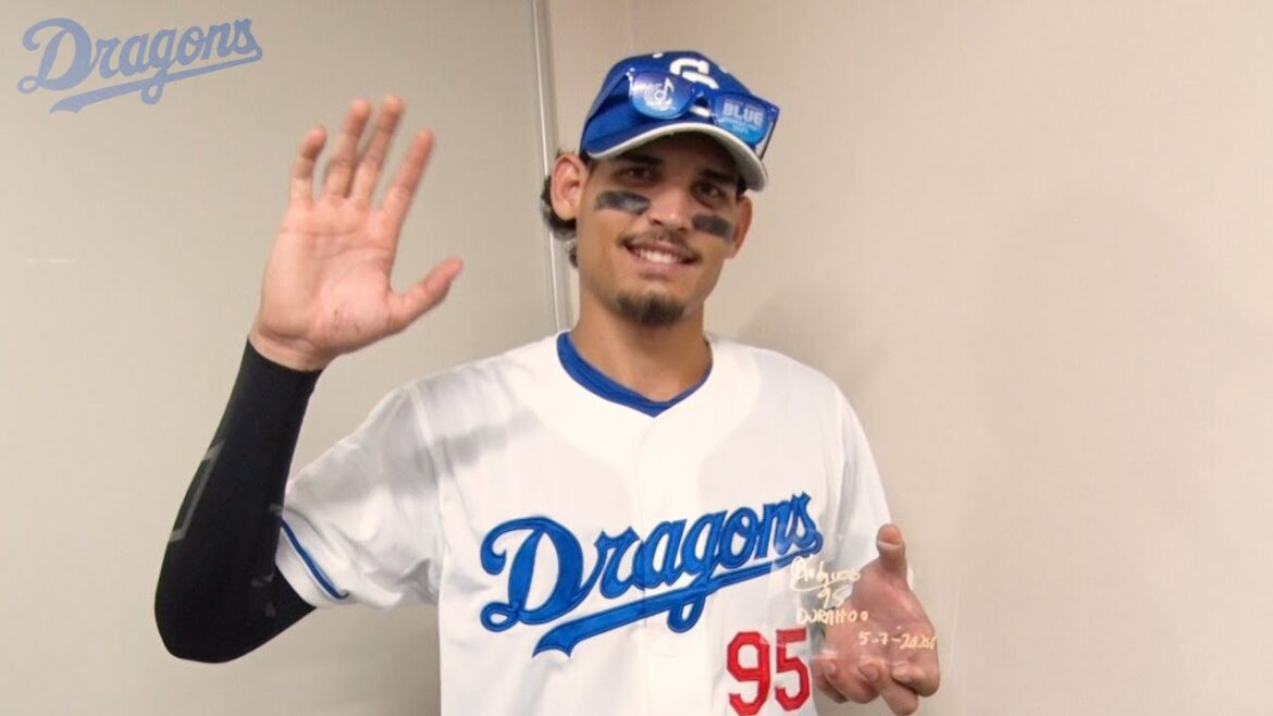 【#一緒にどらほー】来日初のお立ち台 #クリスチャンロドリゲス 選手と歓喜の共有🎉今季初完投初完封 #髙橋宏斗 投手も登場📹 #Dragons_Inside #チャン