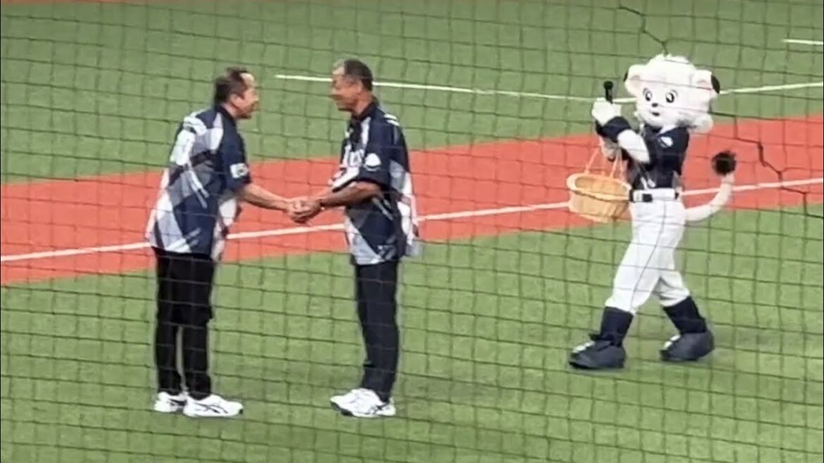 石毛宏典さん、高木大成さん 軽妙なトークとセレモニアルピッチ【西武vs ロッテ】2024/7/5 石毛宏典さん、高木大成さん 軽妙なトークとセレモニアルピッチ【西武vs ロッテ】2024/7/5