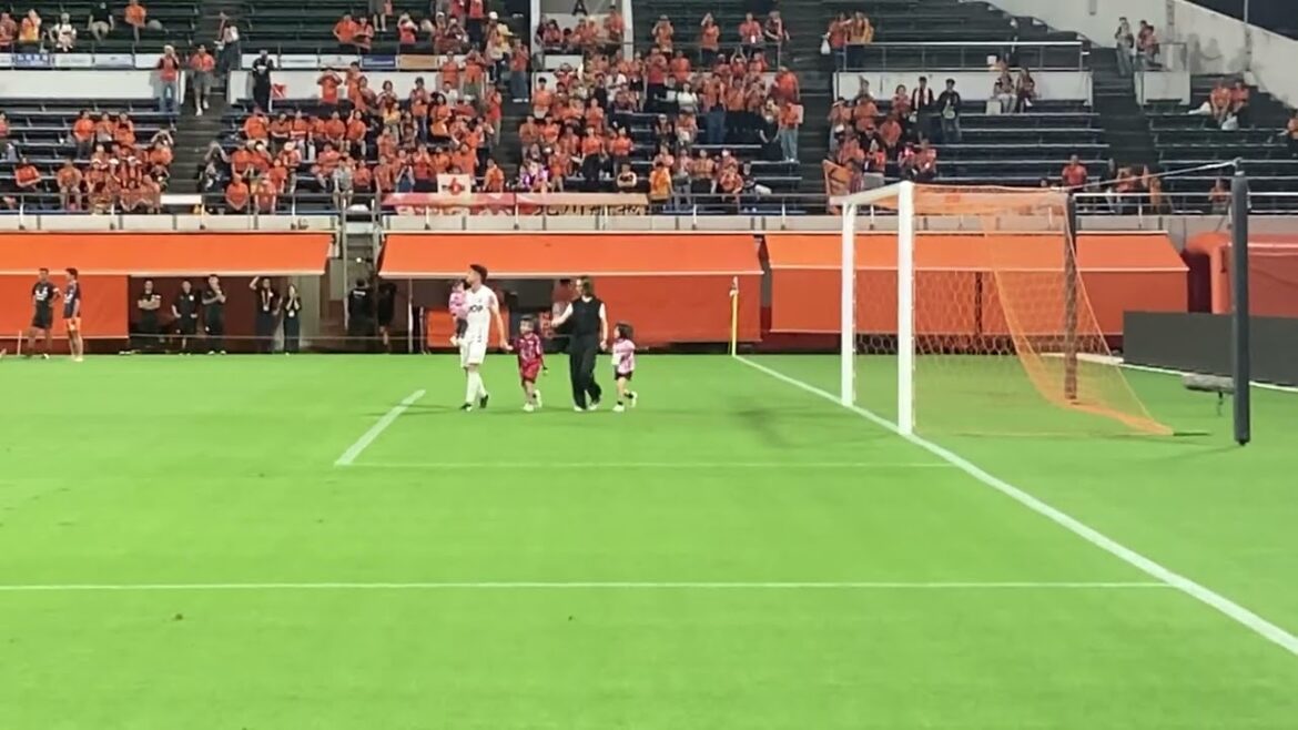 清水エスパルスvsファジアーノ岡山　竹内涼が清水サポへ挨拶