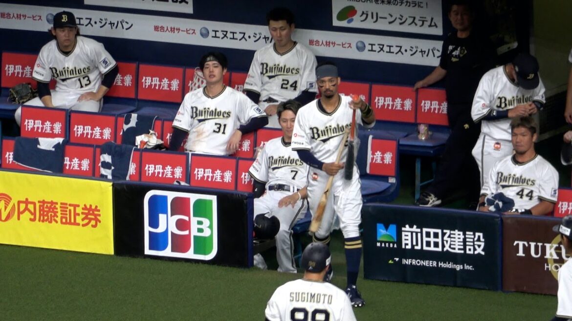 バットが折れた際のオリックスベンチのさりげない連携プレー