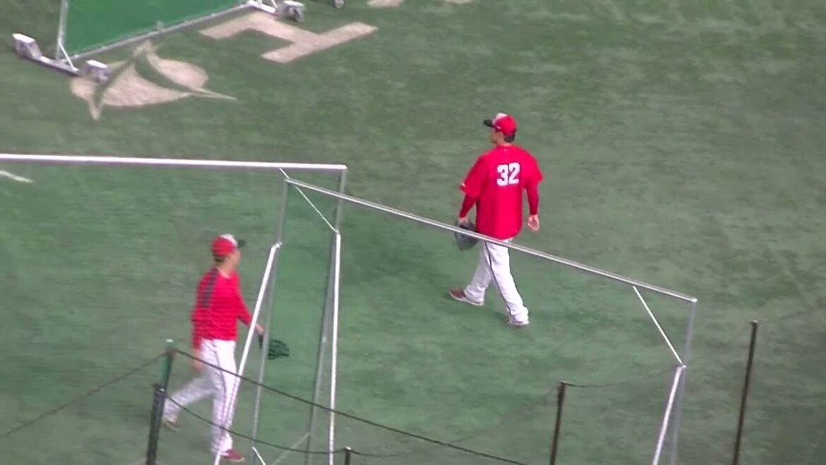 【カープ】坂倉将吾と石原貴規の守備練習（2024年6月28日読売ジャイアンツ対 広島カープ）