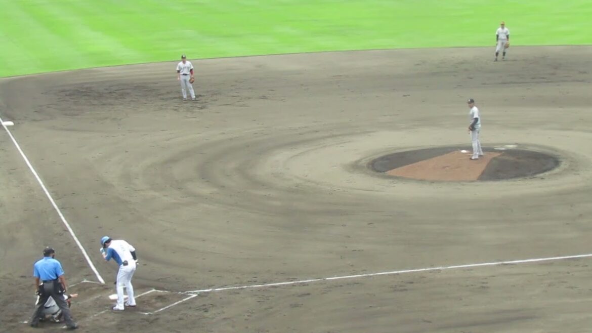 淺間大基をセンターフライに打ち取る堀田賢慎＜日本ハムファイターズ対 読売ジャイアンツ2024年6月25日＞