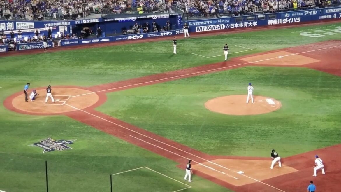 20240607【現地】近藤健介から三振を奪う宮城滝太　4回表　横浜DeNAﾍﾞｲｽﾀｰｽﾞ　中継ぎ投手@横浜ｽﾀｼﾞｱﾑ･ｳｨﾝｸﾞ席(BAY SIDE) ﾊﾏｽﾀ  日本生命ｾ･ﾊﾟ交流戦