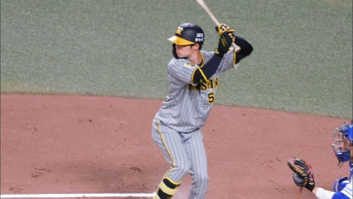 【最高の2番】中野拓夢 1.2塁間へ内野安打 復調の2番がクリーンナップへチャンスで繋ぐ