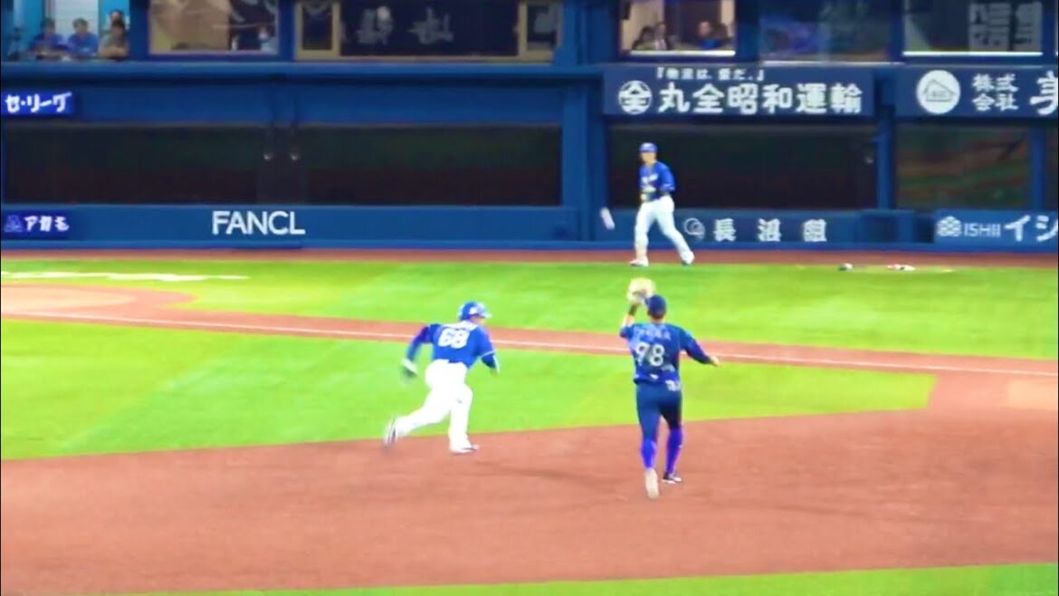 京田陽太、目の前で走られるも冷静にプーさんへ！ 横浜DeNAベイスターズ  2024/7/10