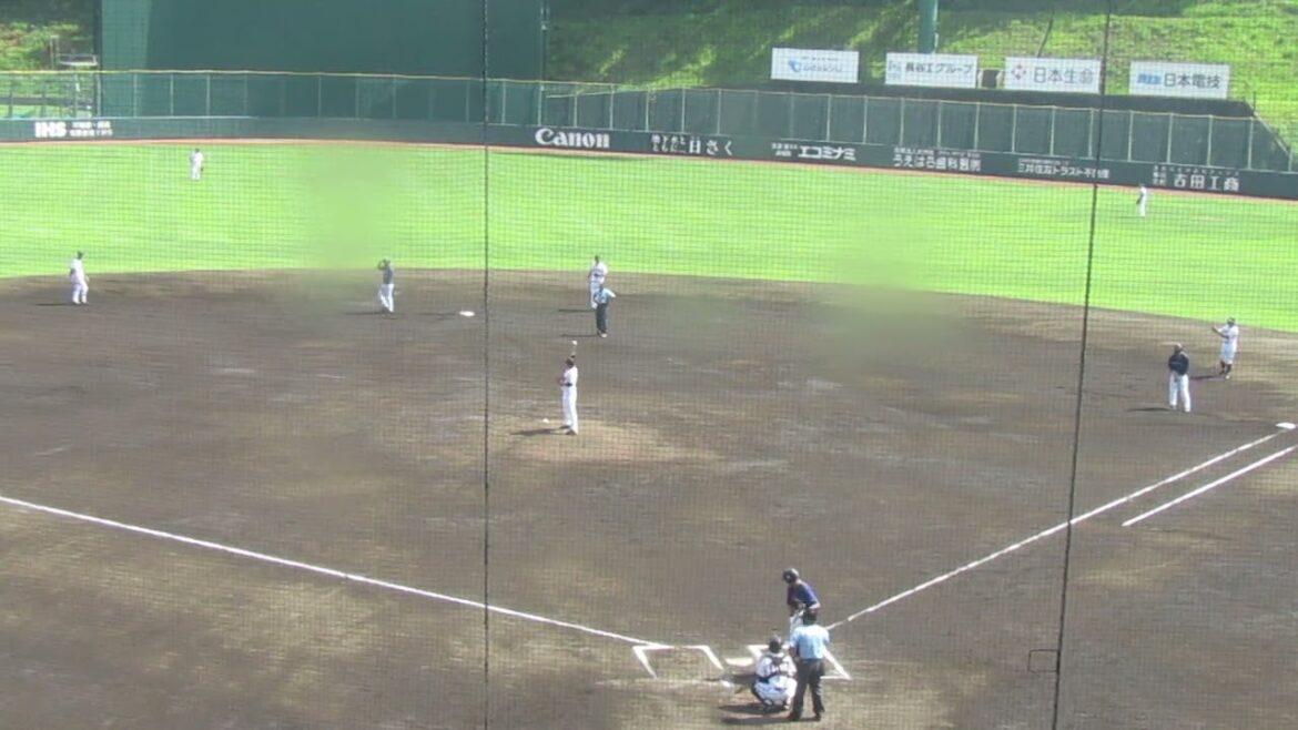 ジャイアンツ笠島尚樹がSUBARU山田知輝を内野ゴロに打ち取る＜読売ジャイアンツ対SUBARUプロアマ交流戦2024年7月3日＞